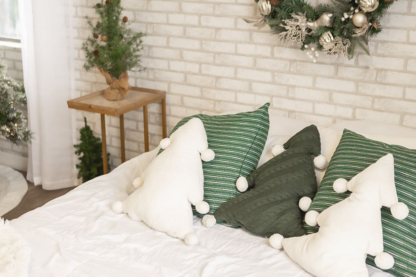 Feature Gallery — Tertiary